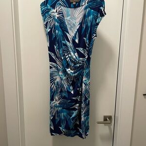 Tommy Bahama Navy and Aqua Patterned Garment